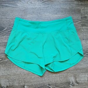 Lululemon Speed-Up Mid-Rise Short 4"
